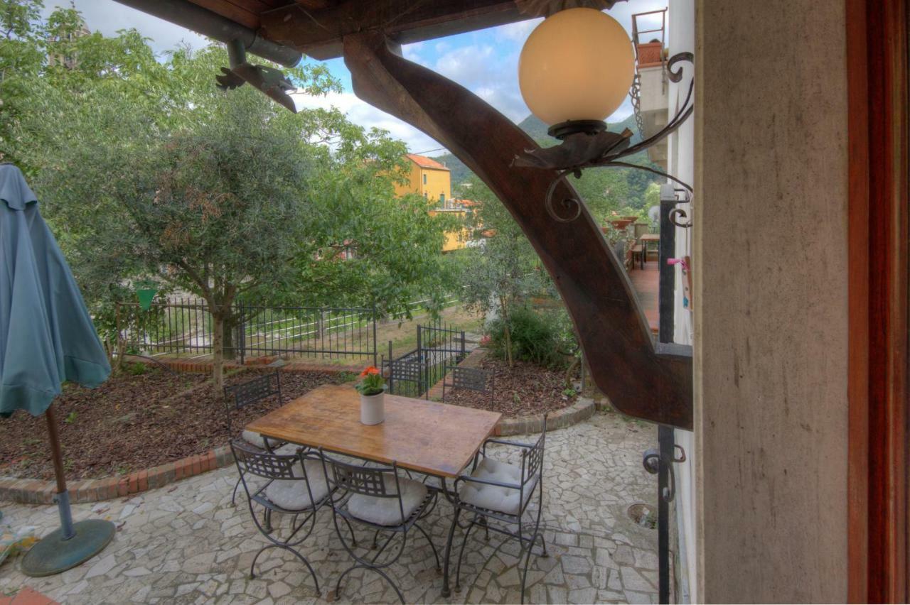 Appartamento In Villa A 5 Km Dal Mare Albisola Superiore Exterior photo